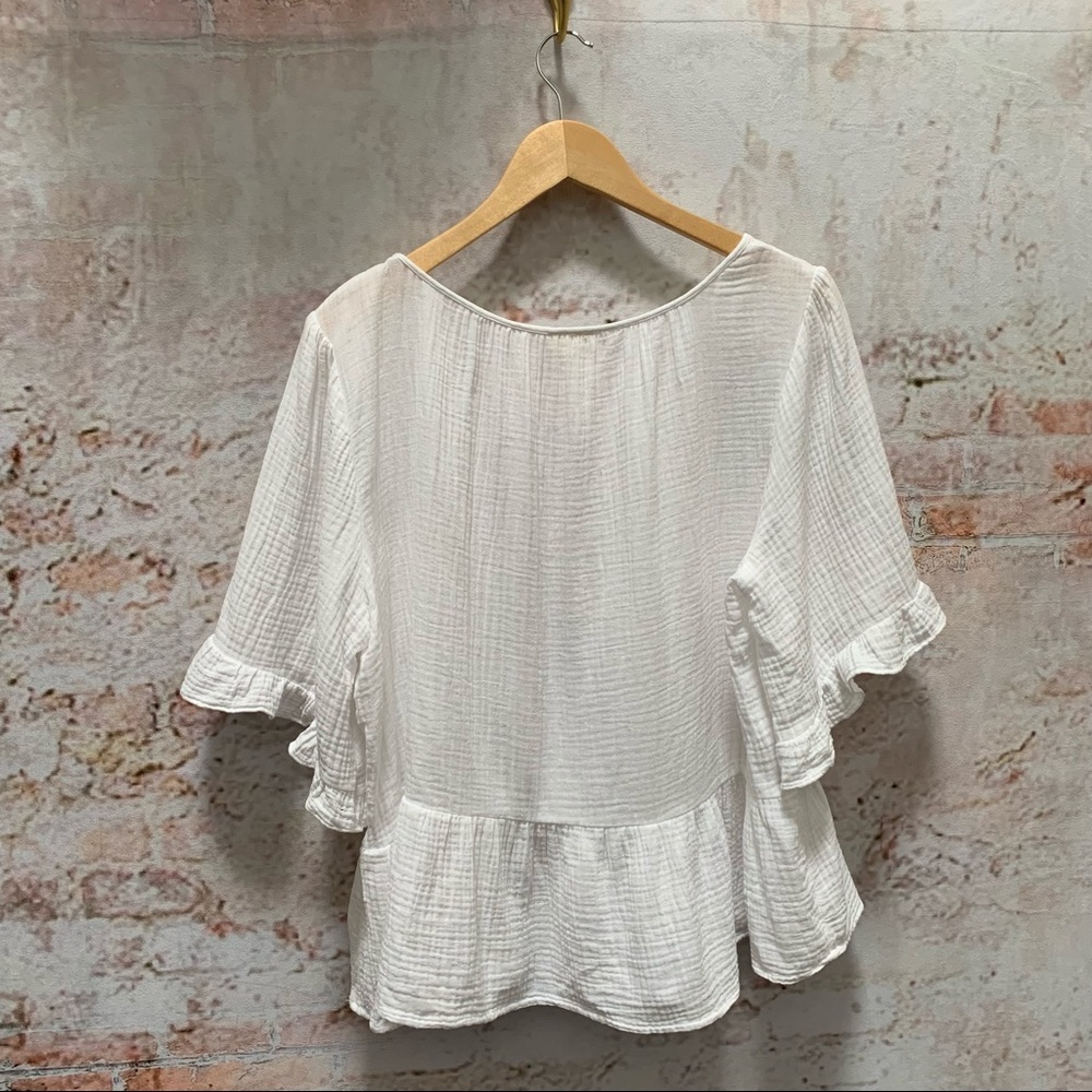 Boho Ruffled Lagenlook White Top - Picture 5 of 6